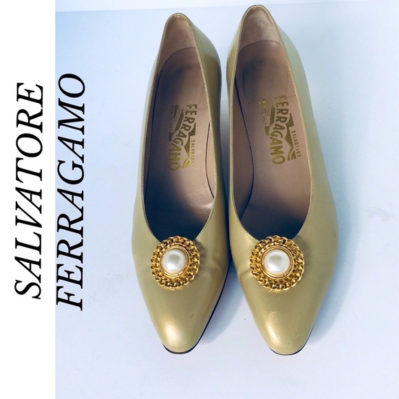 Salvatore Ferragamo Shoes - SALVATORE FERRAGAMO CHUNKY METALLIC GOLD HEEL PUMP